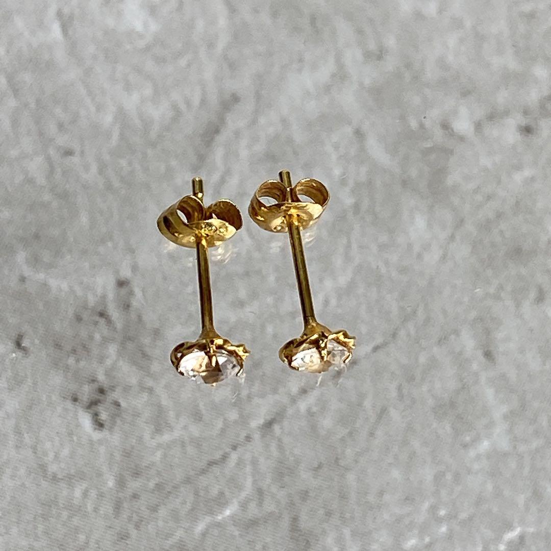 K18 ダイヤモンド ピアス 両耳