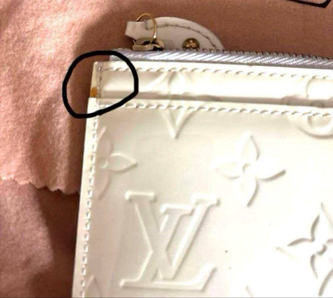 LOUIS VUITTON ヴェルニ ポシェットクレ