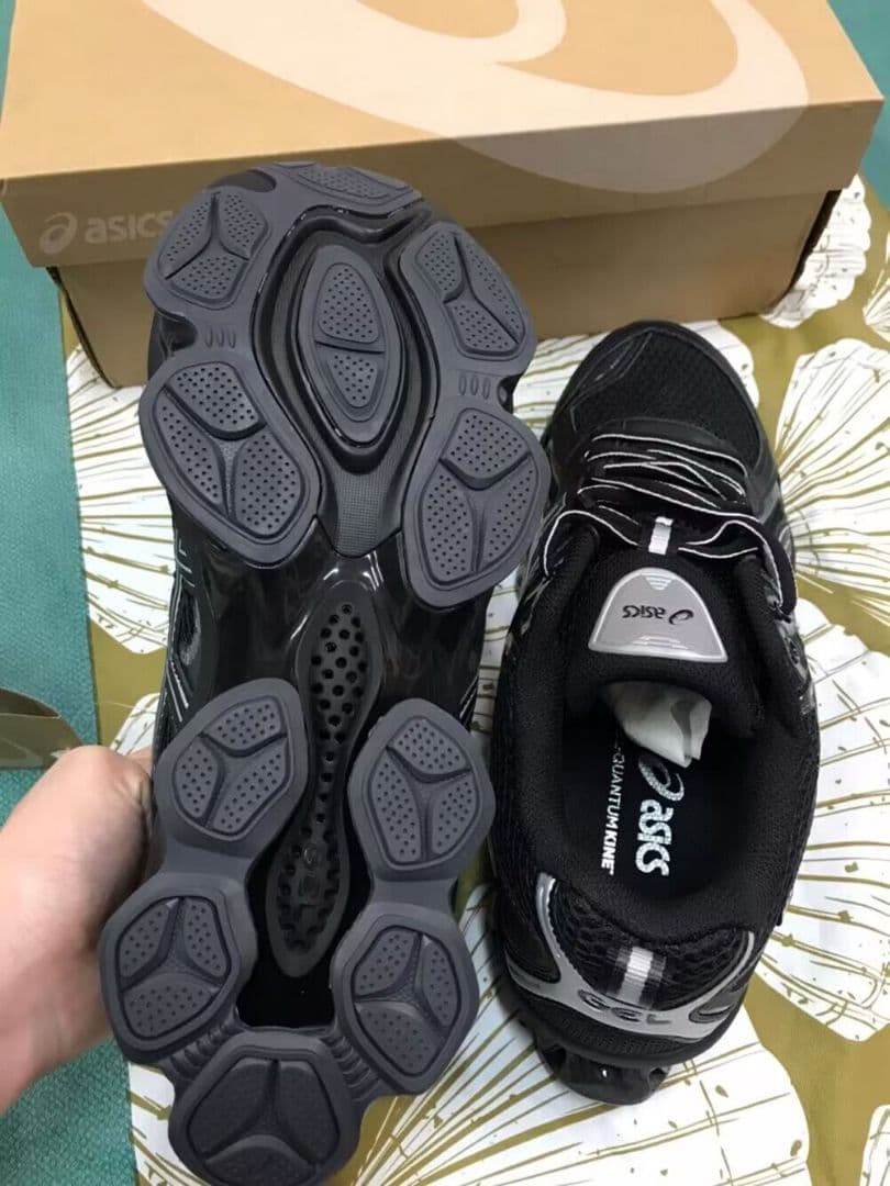 Asics Gel-Quantum Kinetic Graphite メンズ Asics Gel-Quantum Kinetic Graphite メンズ