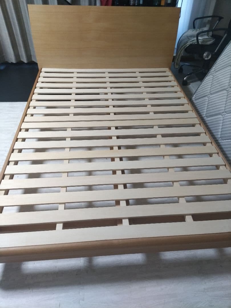 札幌市近郊にお住まいの方 ダブルすのこベッド目立った傷や汚れなし