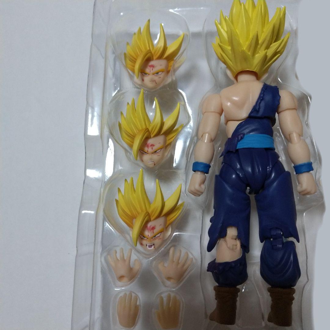 DEMONIACAL FIT フィギュアーツサイズ　　孫悟飯　セル編　ダメージ
