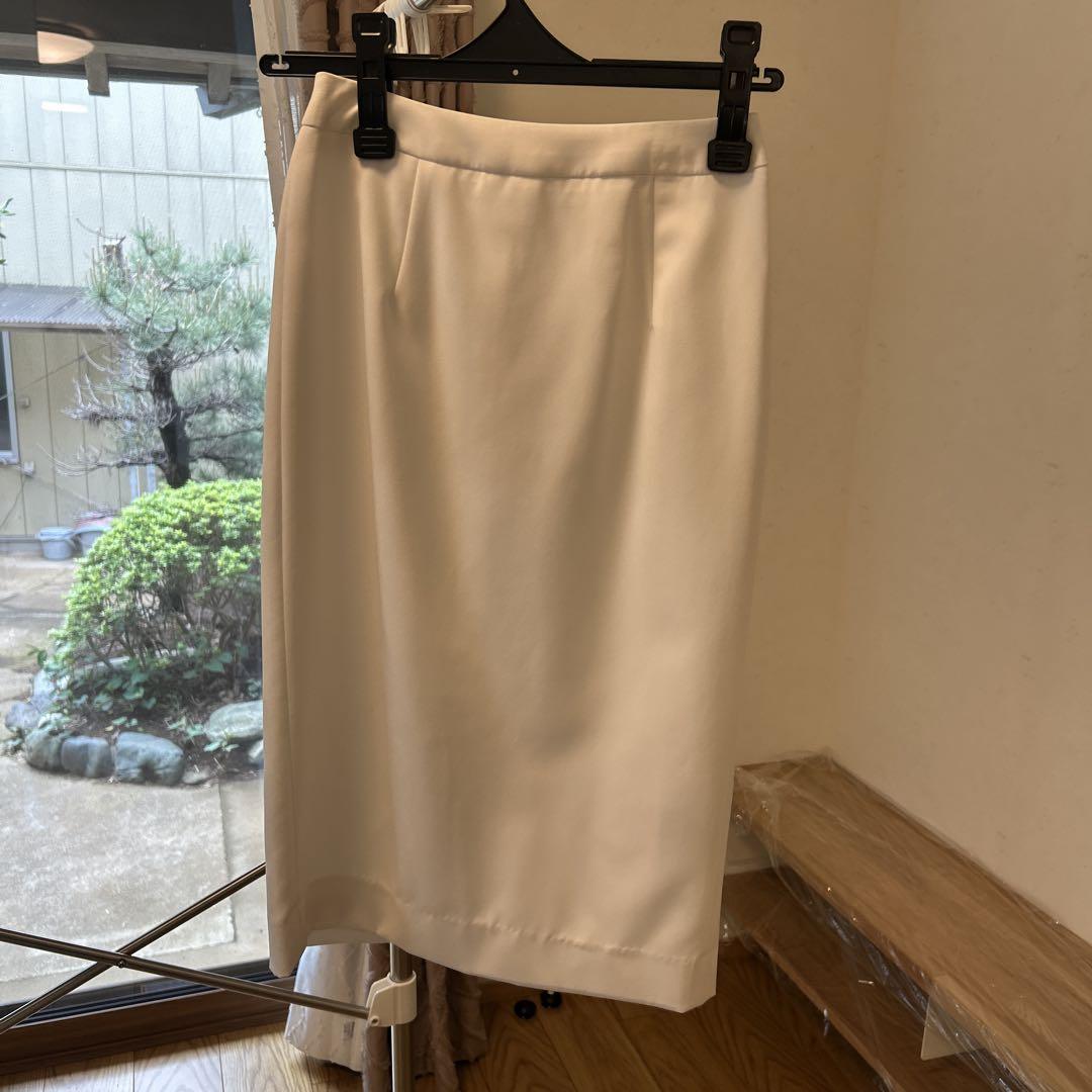 未使用タグ付き　VICKY ホワイト タイトスカート ひざ丈 36