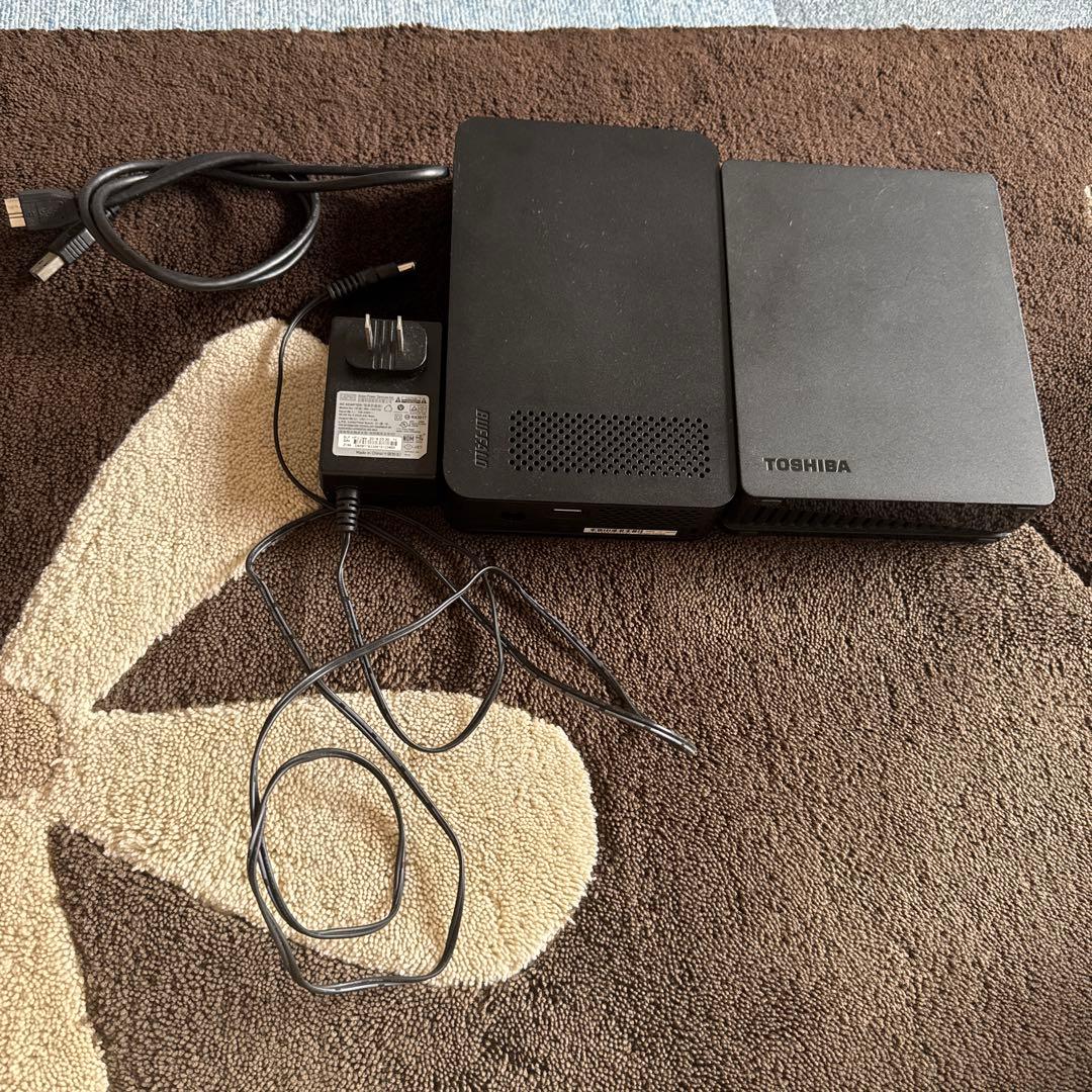 TOSHIBA BUFFALOの外付けHDD東芝