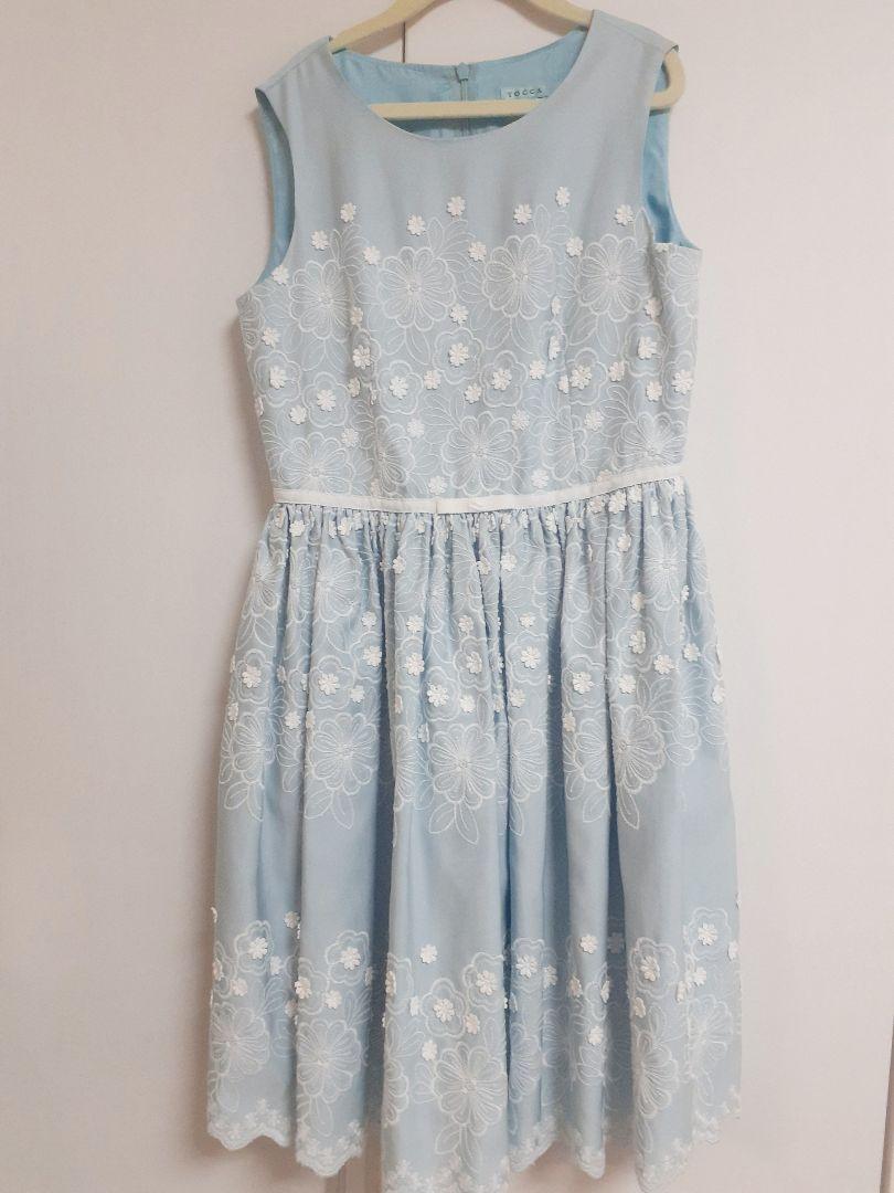 美品☆TOCCAトッカ☆お花刺繍　ピンクワンピース☆140ワンピース