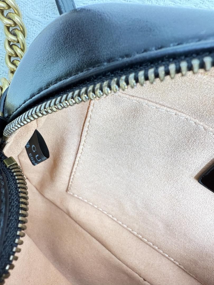 鑑定済GUCCI ブラック キルティング ショルダーバッグ