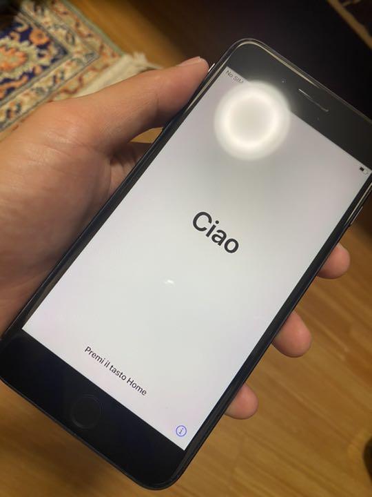 iPhone 8 plus 64GB SIMロック解除済み PJzeh-m23380953233 特価即納