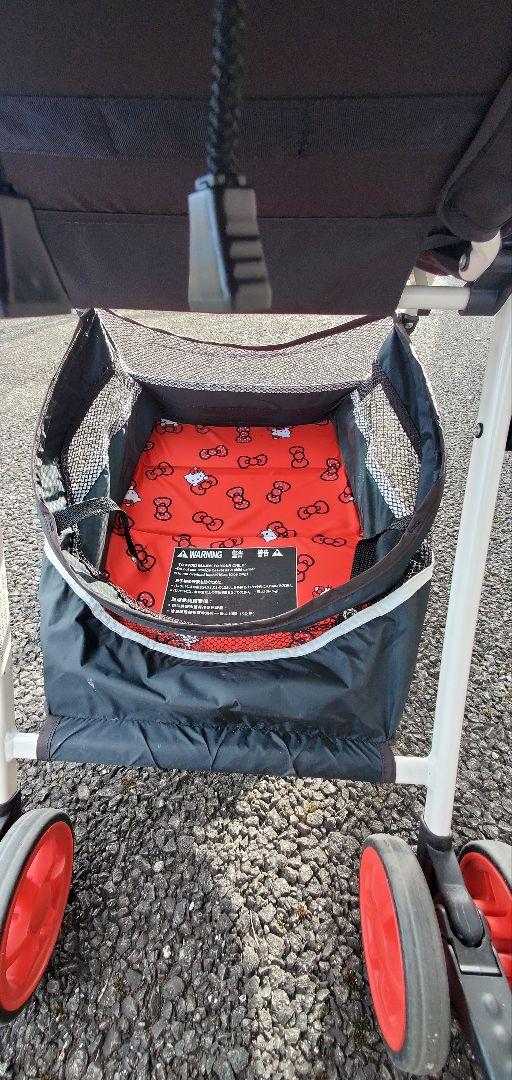 GRACO ハローキティ ベビーカー 赤