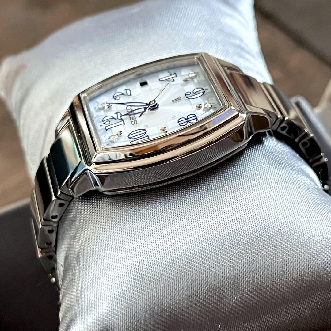 【美品】SEIKO LUKIA SSVW065 ソーラー電波 腕時計