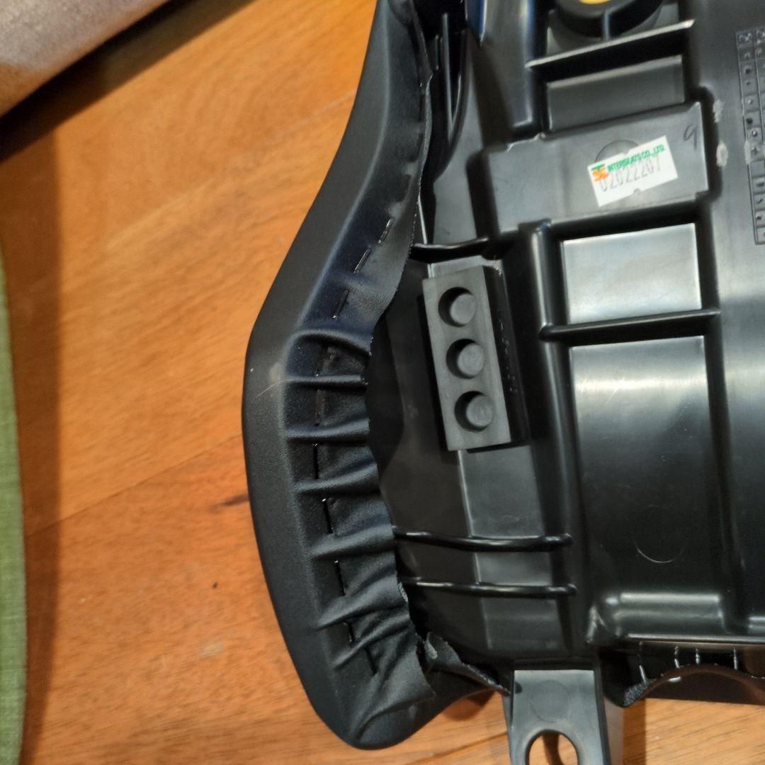 CB250R MC52-11xx 純正 シート CB250R MC52-11xx 純正 シート