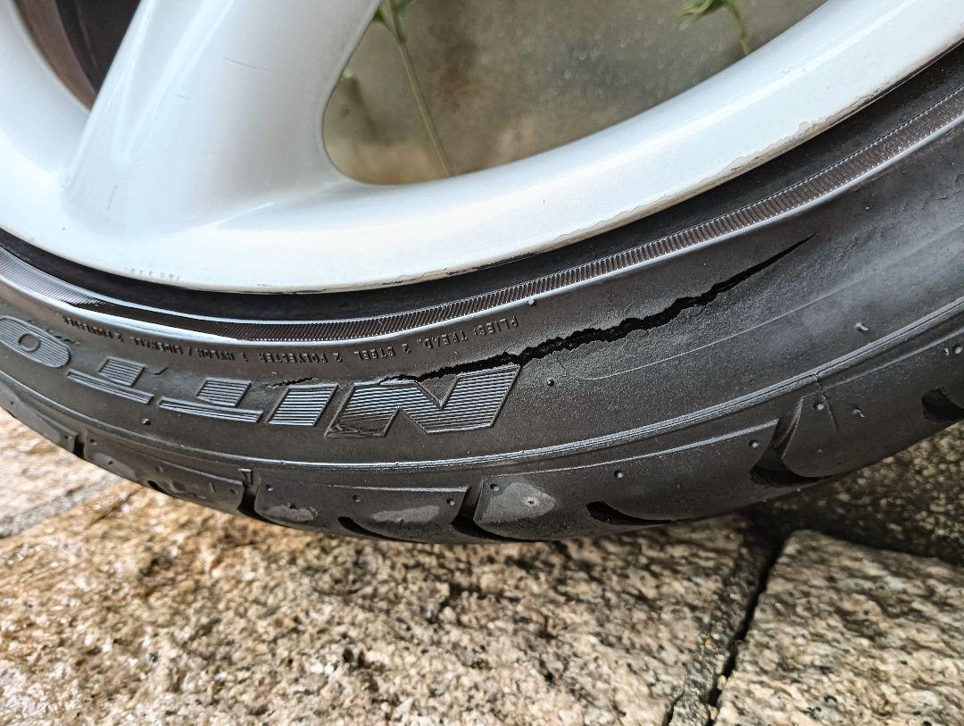 こ*い様 メルセデス・ベンツ SL18インチホイールセット 引っ張りタイヤVW流