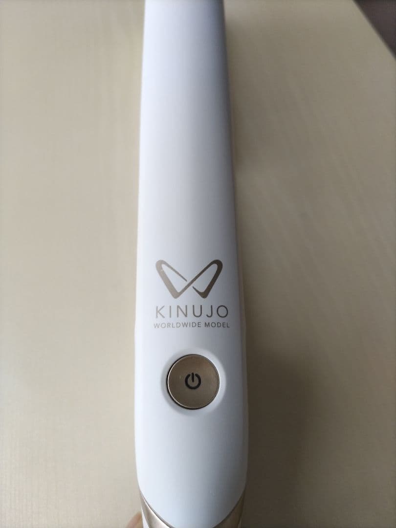 KINUJO ストレートヘアアイロン ホワイト