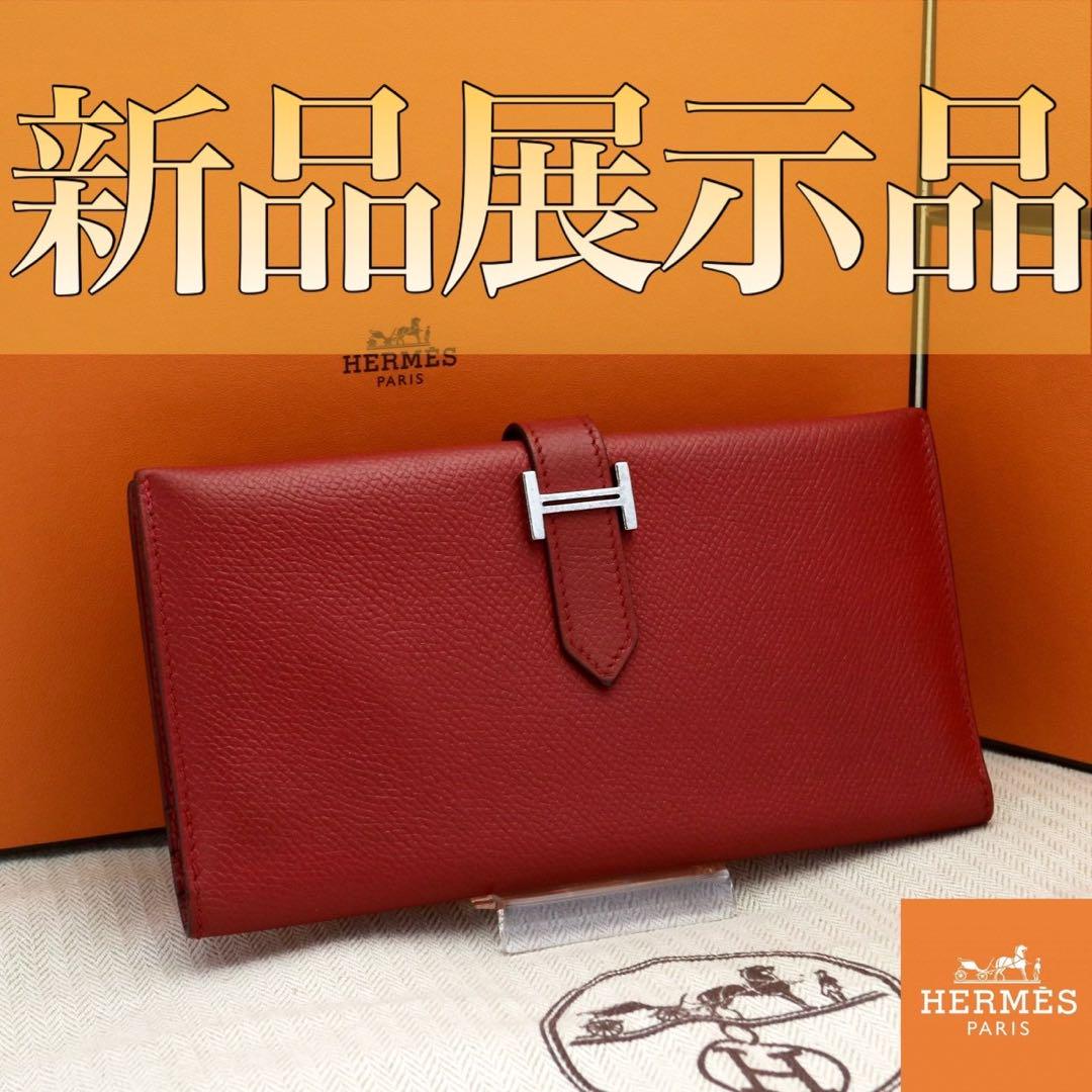 ✨新品展示品✨HERMESベアン❤️二折長財布♪人気のレッド