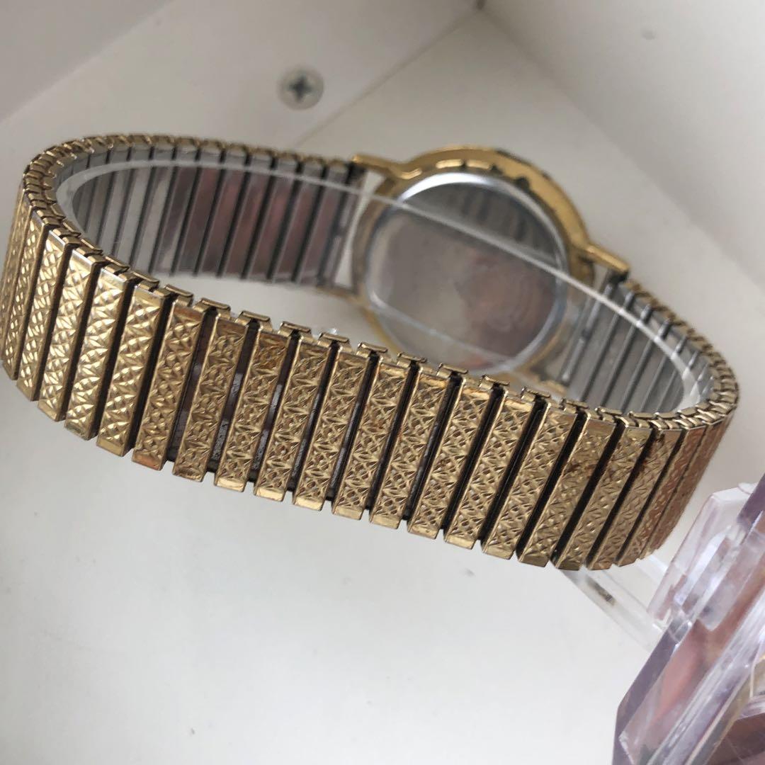 GUCCI グッチ　シェリーライン　腕時計　稼働品　レディース