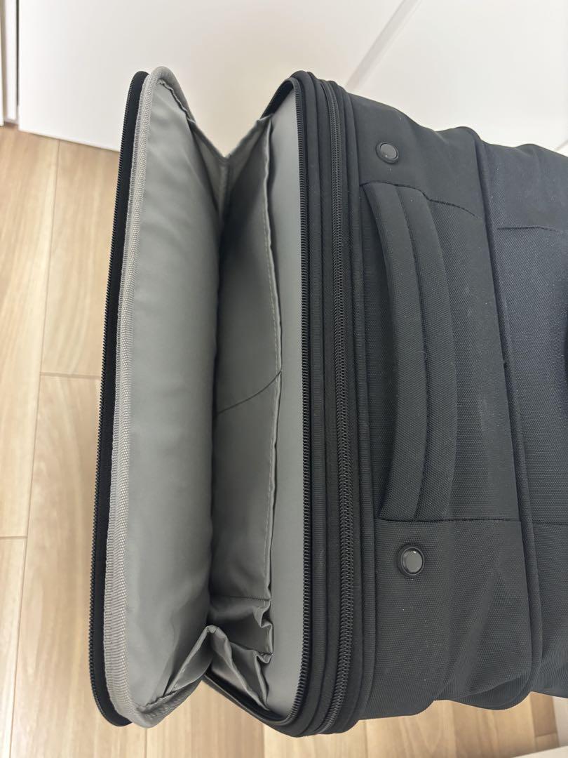 無印良品　半分の厚みで収納できるソフトキャリー36Ｌ