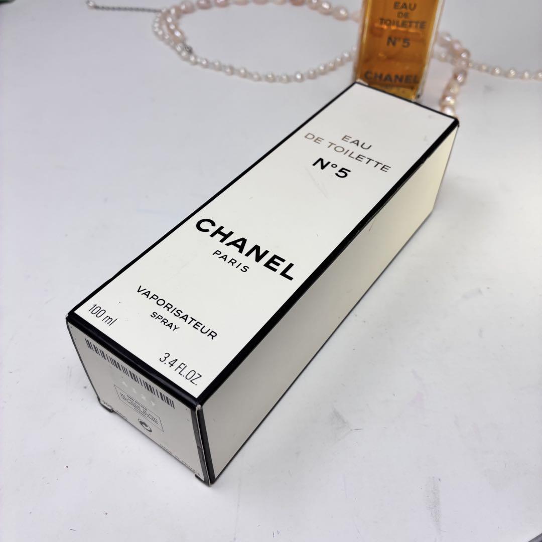 極美品　未使用　シャネル　No.5 オードトワレ　100ml 香水