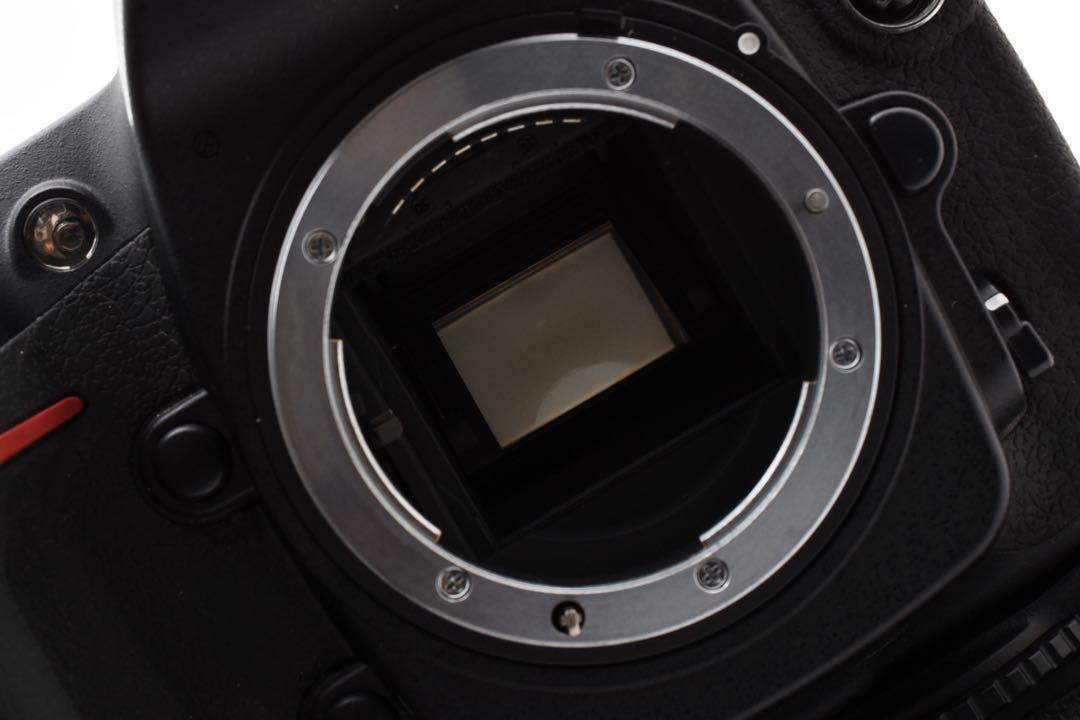 MB-D10