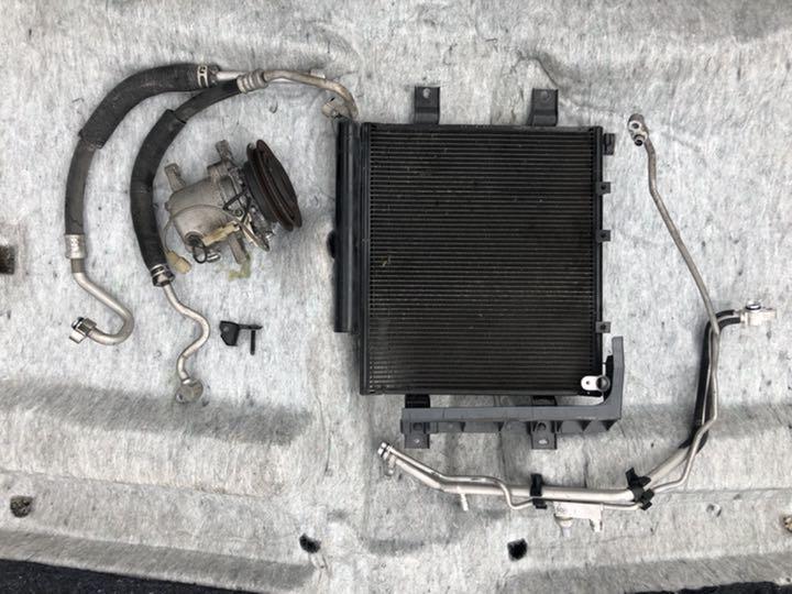 L150S エアコンコンプレッサー