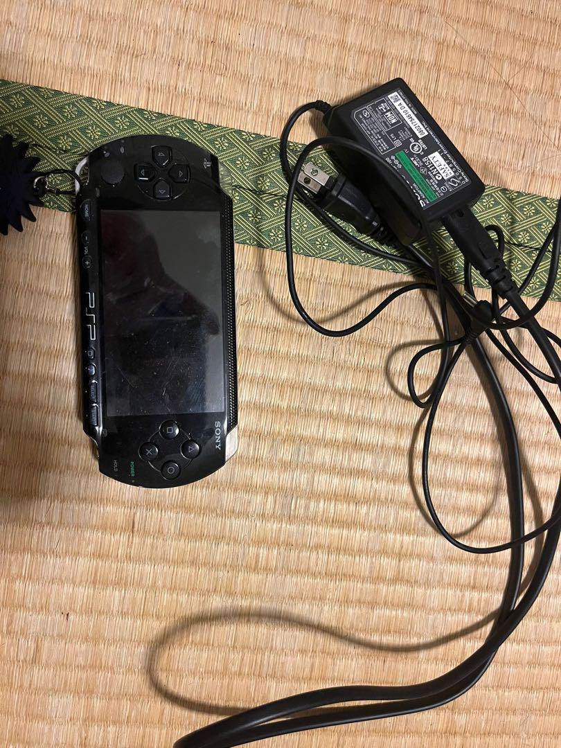 PSP本体 ブラック ACアダプター付き　（ハック品）