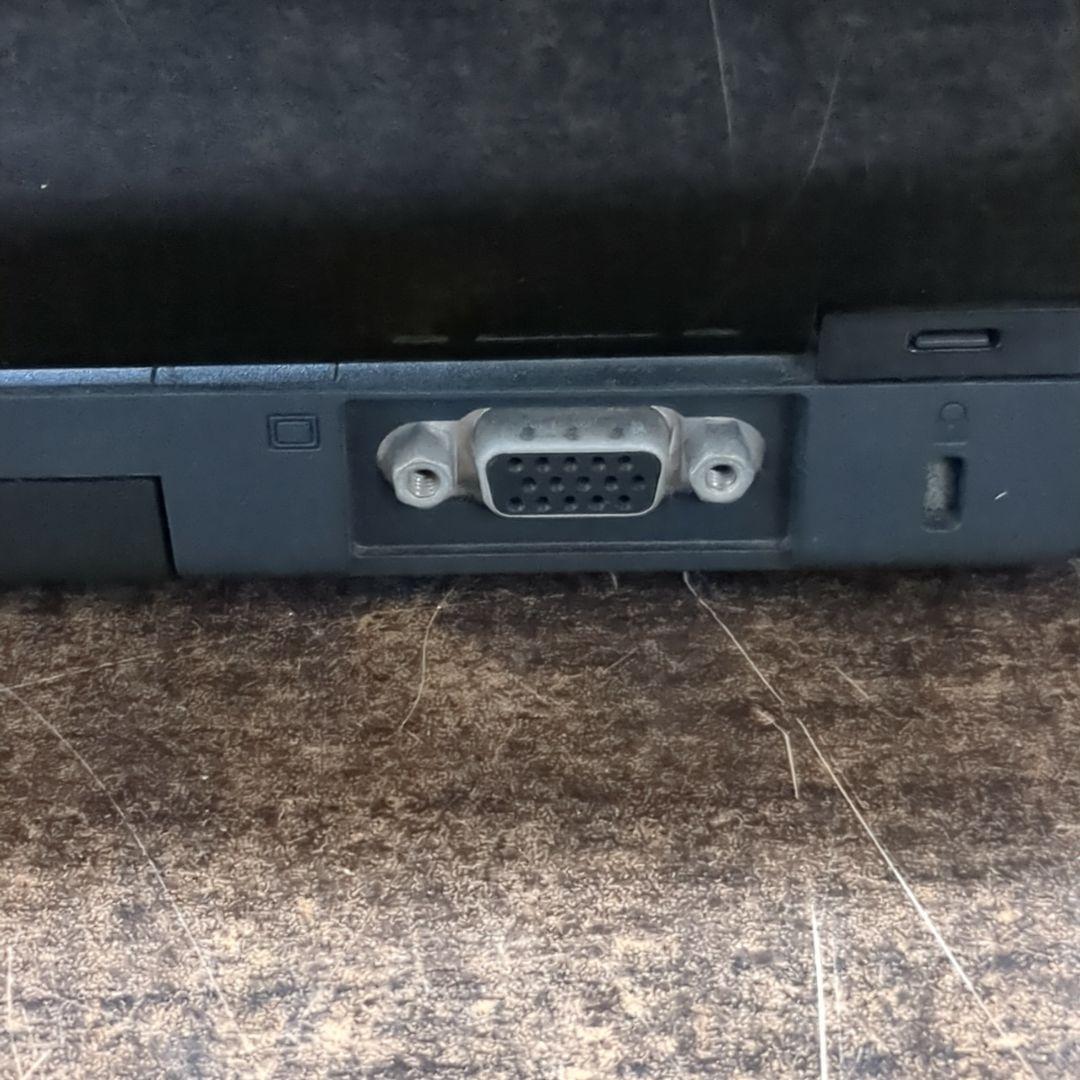FUJITSU LIFEBOOK SH560/5B ノートパソコン　M2503