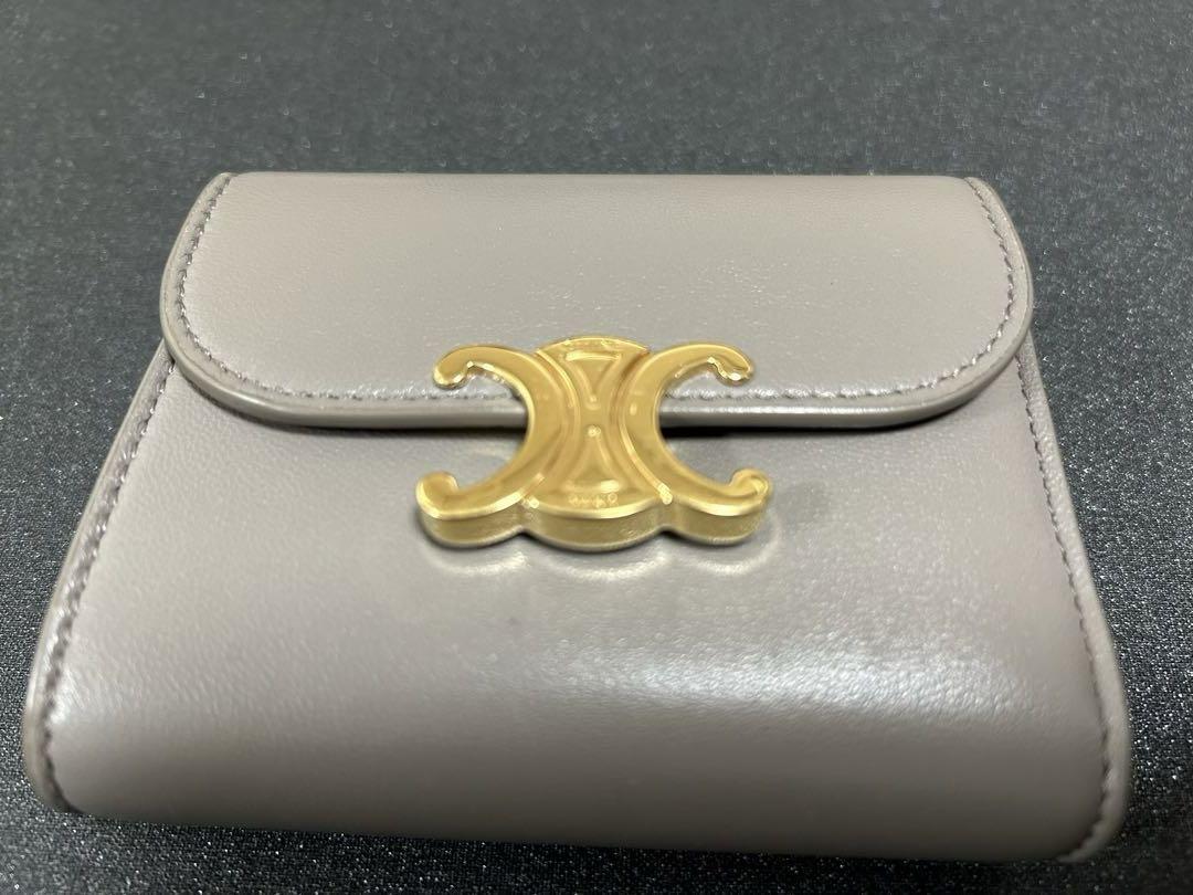 CELINE スモール フラップウォレット トリオンフ　シャイニーカーフスキン