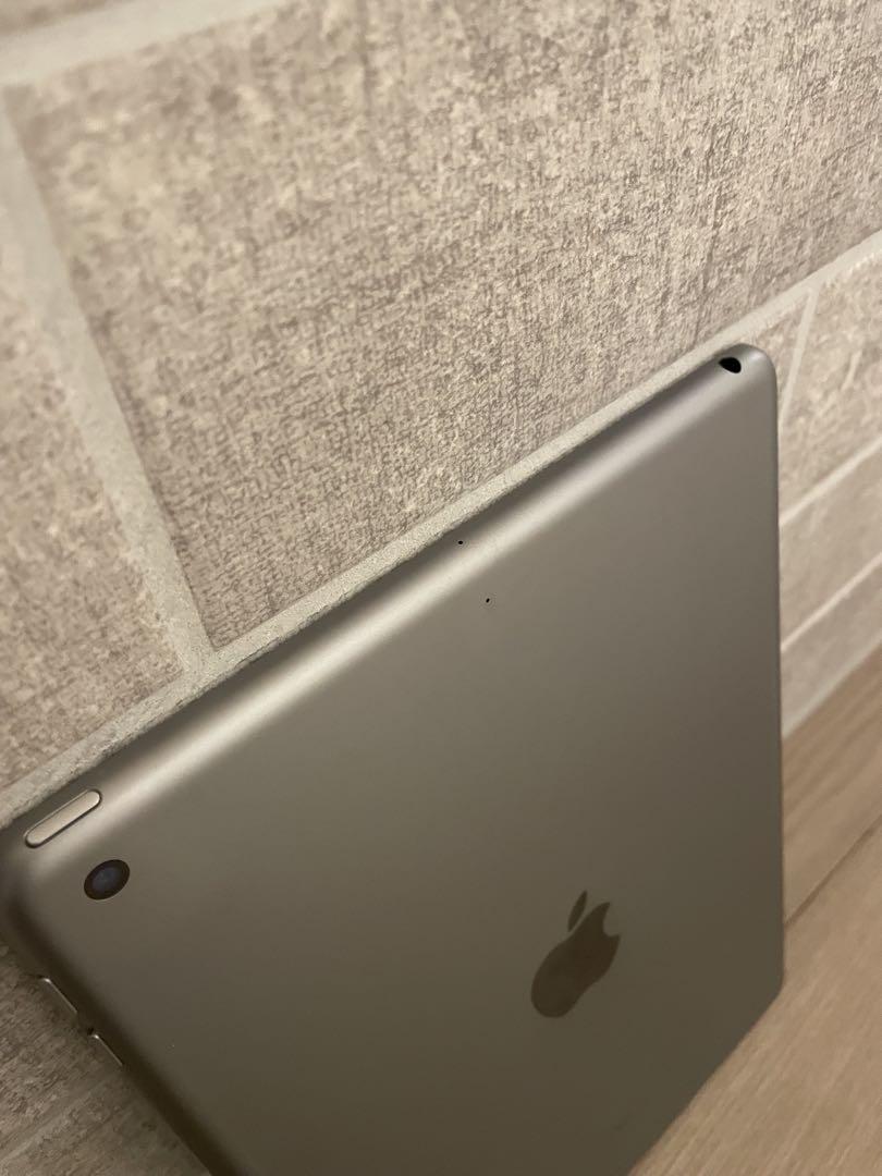 iPad 第6世代 128GB スペースグレイ WIFIモデル 中古 本体