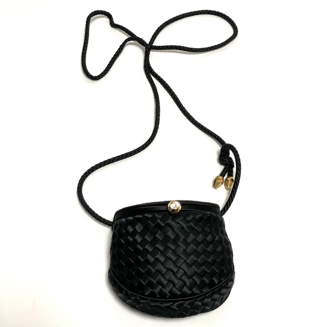 ♠ BOTTEGA