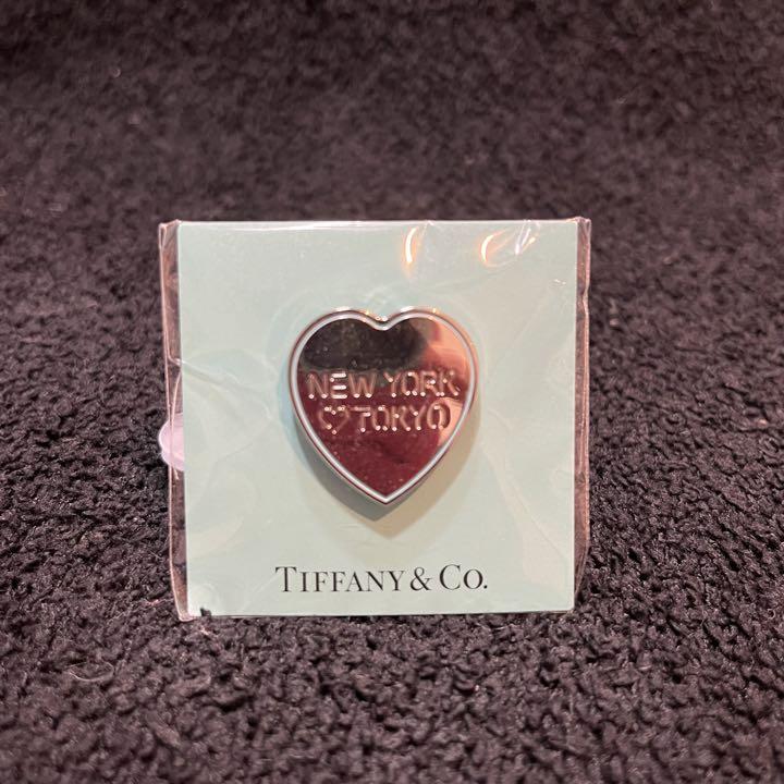 ● TIFFANY ティファニー キャットストリート店 非売品 ピンバッジ ●2