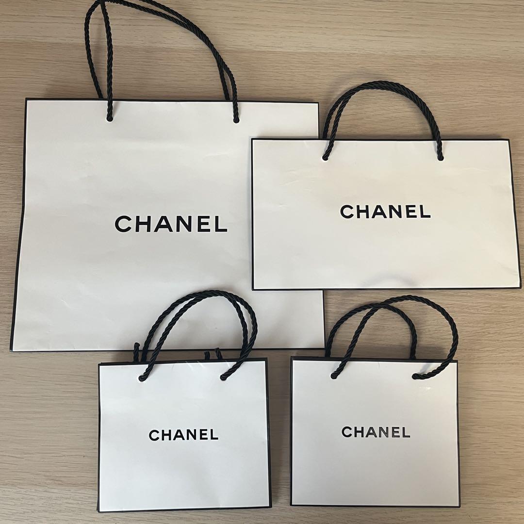 シャネル　ショップ袋　紙袋　大 CHANEL シャネル ショッパー 紙袋 大・中・小 4枚 - メルカリ