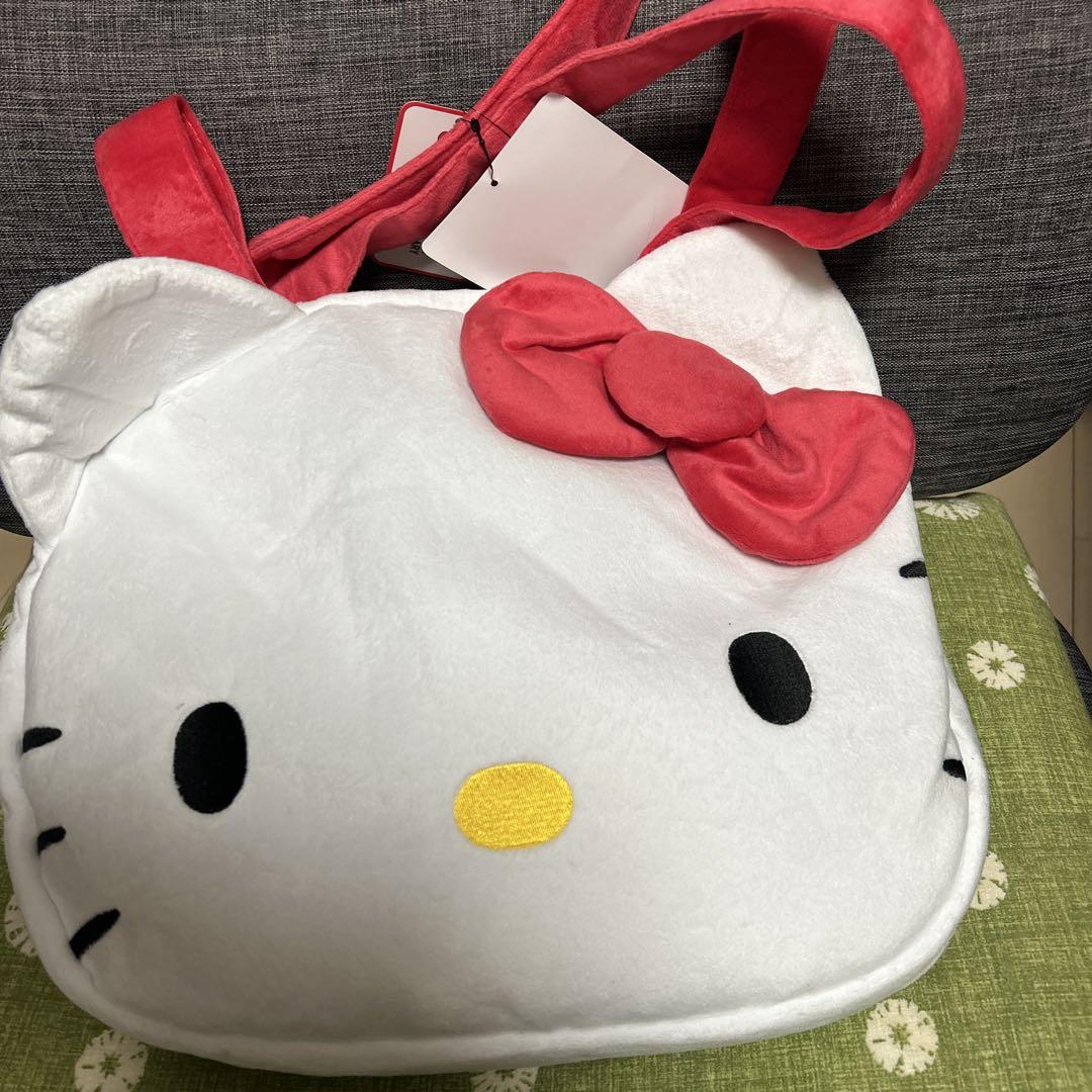 新品未使用!!】ハローキティ☆パジャマ6点セット!!ルームウェア