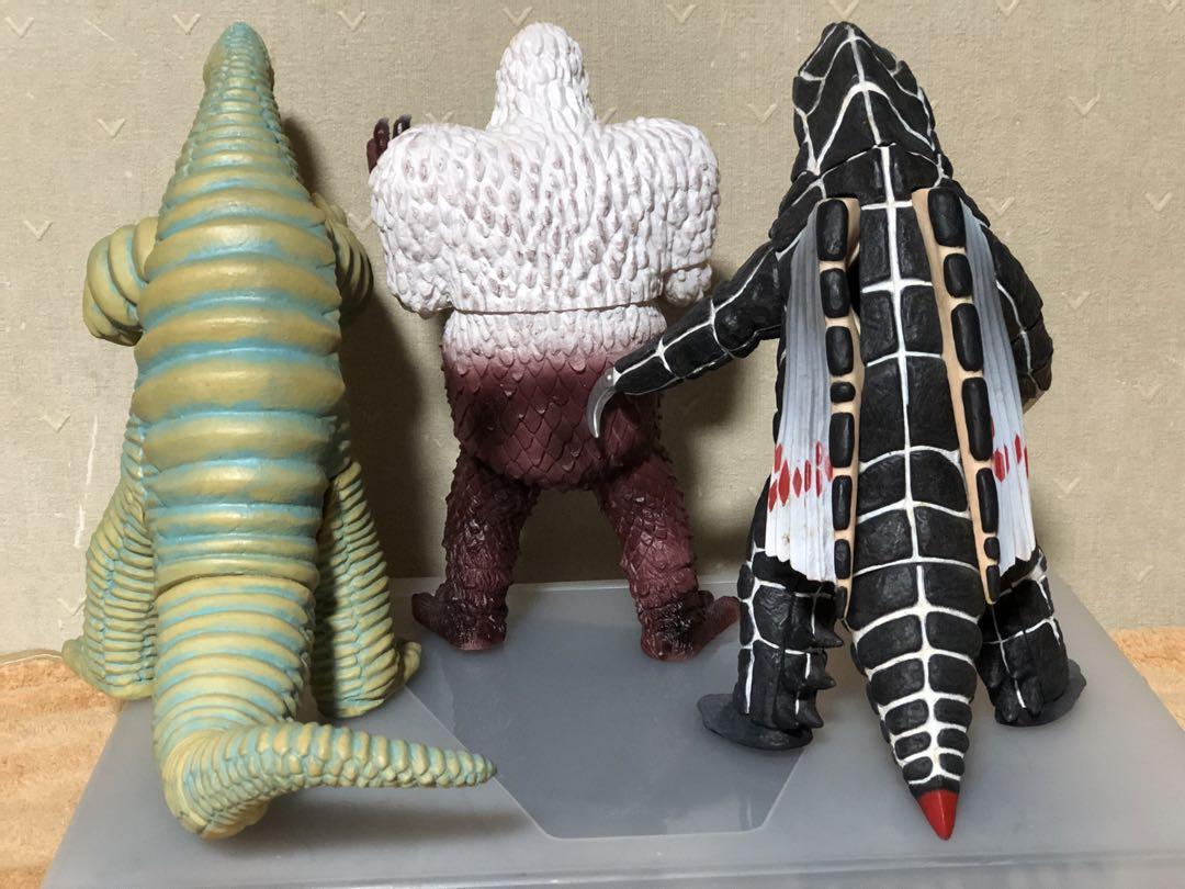 説明文必読!レア!マーミット リアルソフビ完成品 ドラコ+ギガス+レッドキング 画像2