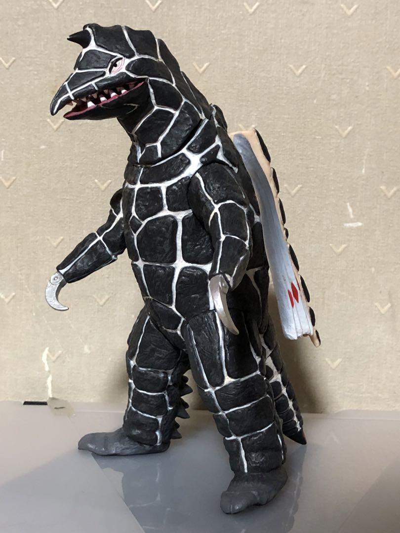 説明文必読!レア!マーミット リアルソフビ完成品 ドラコ+ギガス+レッドキング 画像5