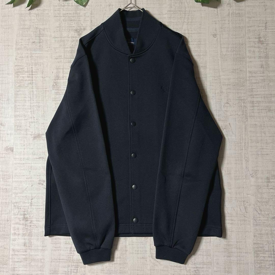 【美品】フレッドペリー ボンバーネックジャケット ジャージ素材 ロゴ刺繍 紺 M 美品】フレッドペリー ボンバーネックジャケット ジャージ素材
