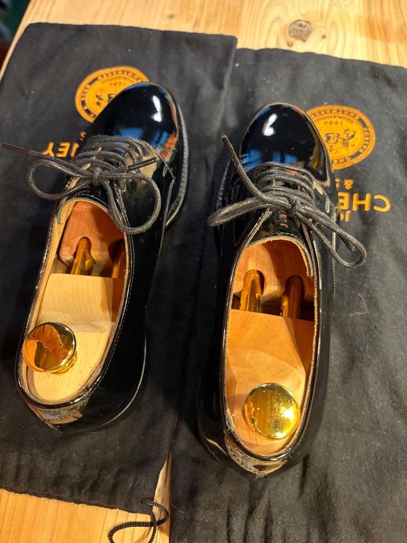 JOSEPH CHEANEYパテントレザー ドレスシューズ シューツリー付き JOSEPH CHEANEYパテントレザー ドレスシューズ シューツリー付き