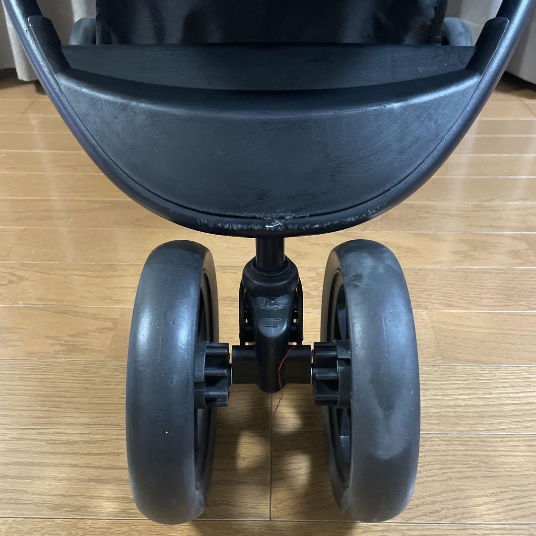 【最終値下】ハウク・シティーネオ３海外 A型ベビーカー ３輪