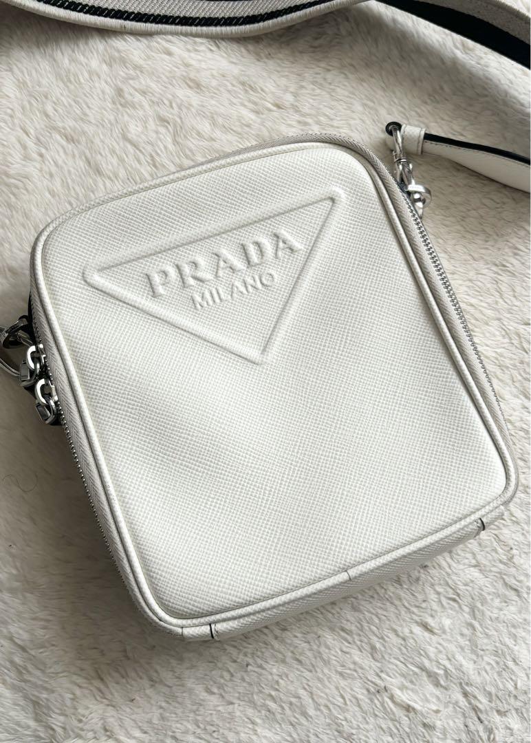 PRADAショルダーバッグ