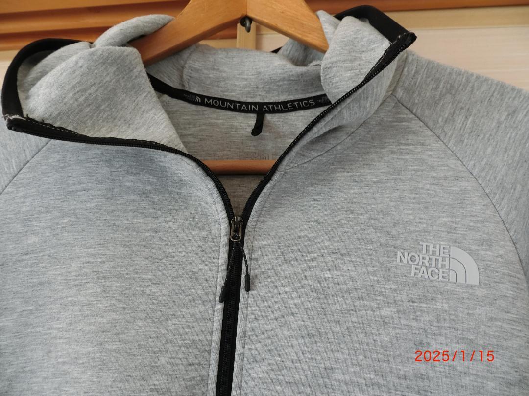 THE NORTH FACE グレー フルジップパーカー