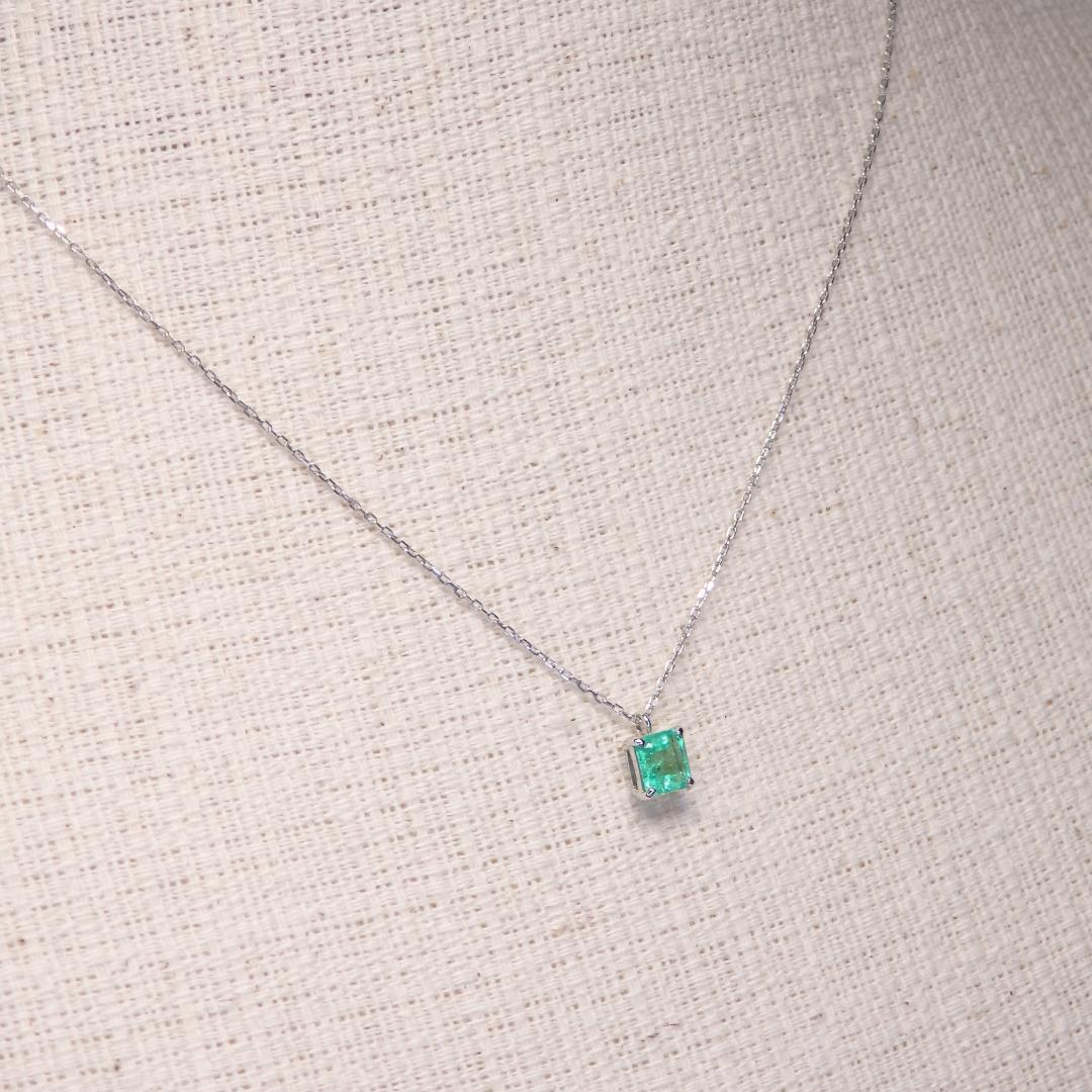 エメラルド ネックレス Z5798 0.31ct プラチナPt シンプル四角