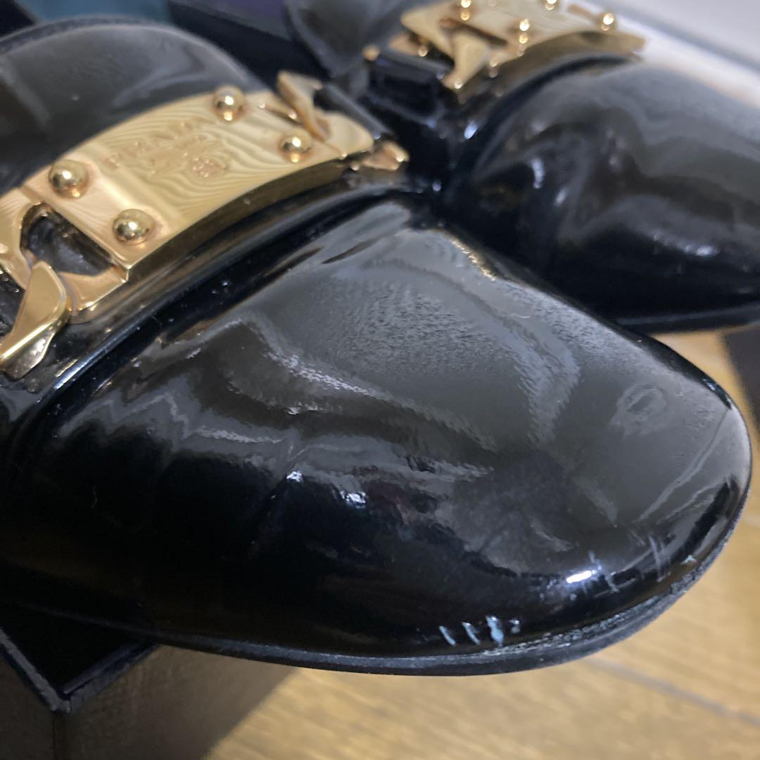 PRADA プラダ　エナメルローファー