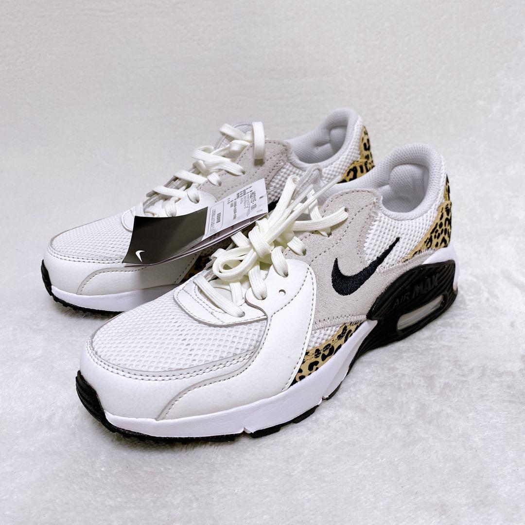 新品未使用　NIKE AirMax Exce　23.5cm　レオパード　ホワイト