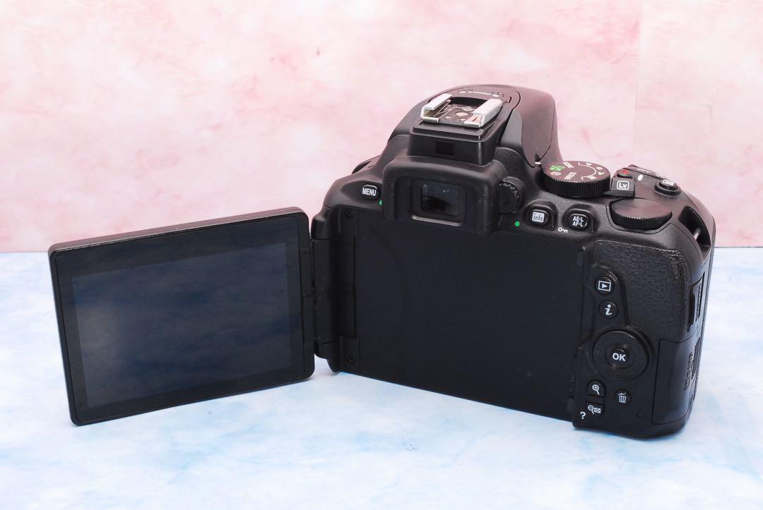 Nikon D5600❣️バッグ付でお得❣️一眼レフカメラ❣️高性能標準レンズ
