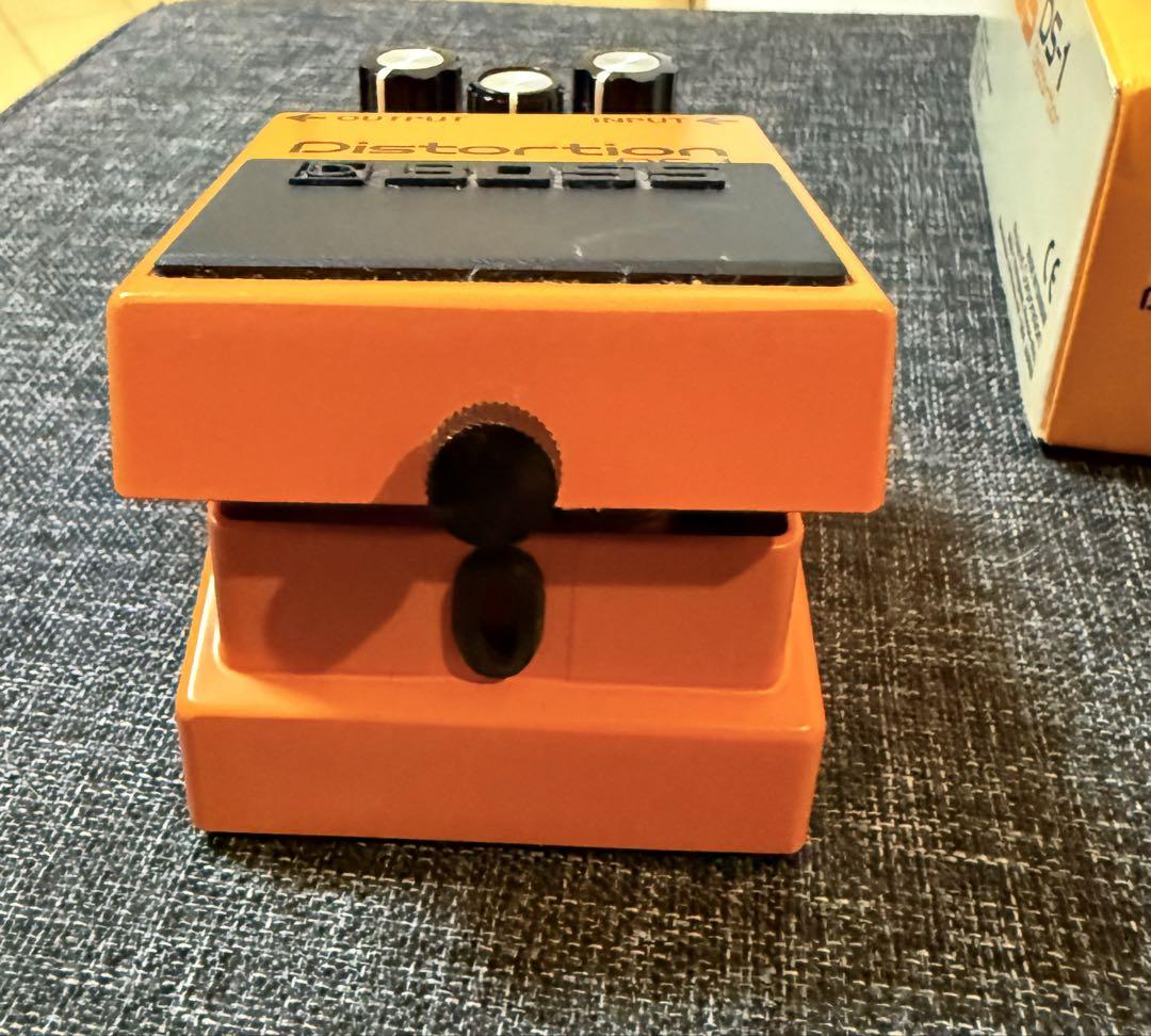 BOSS DS-1 ディストーション　箱、説明書付き エフェクター 美品