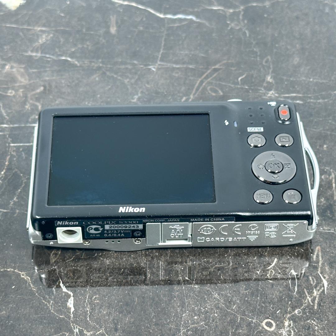 Nikon COOLPIX S3300 シルバー◯