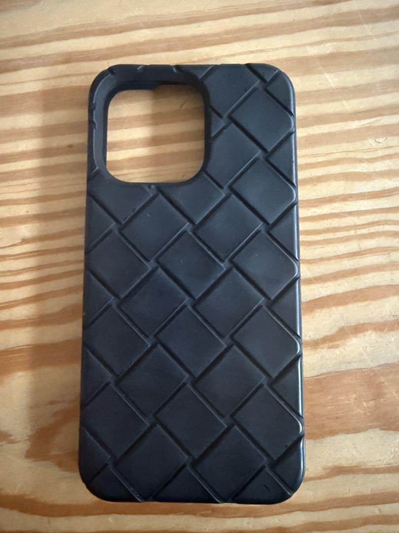 BOTTEGA VENETA iPhone13proケース