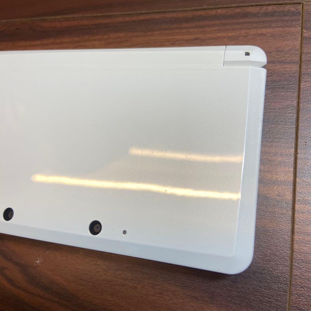 ニンテンドー3DS 本体 アイスホワイト 5028 ニンテンドー3DS 本体 アイスホワイト 5028