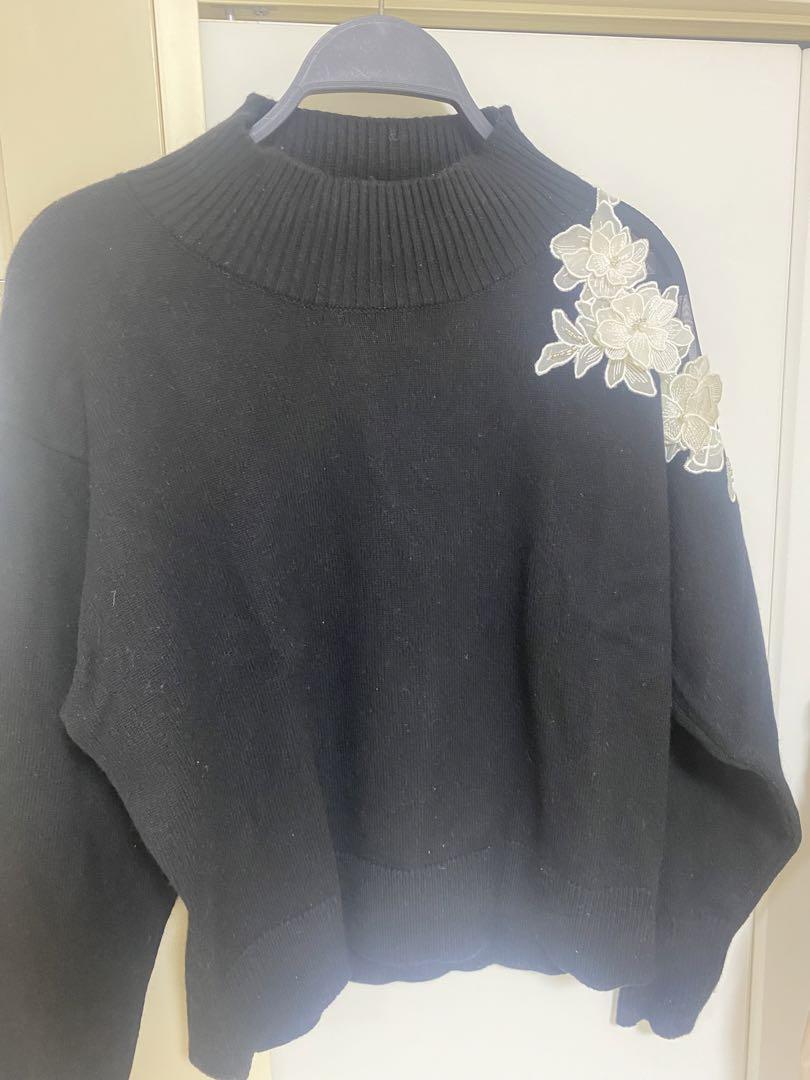 ３Ｄフラワーモチーフ刺繍ニット