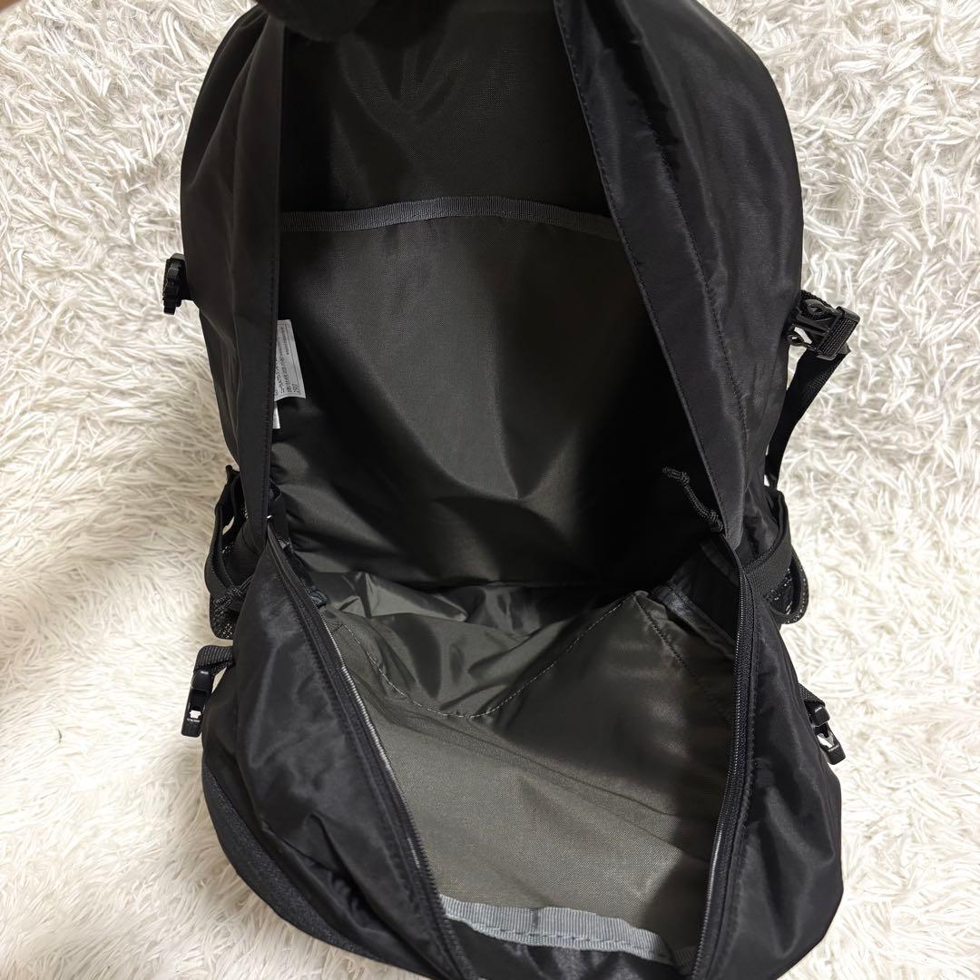 未使用/完売品✨コールマン×ディズニー リュック プーさん 大容量 33L 黒
