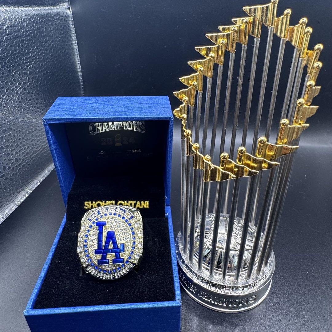 漢字バージョン ドジャース チャンピオンリング レプリカ 大谷