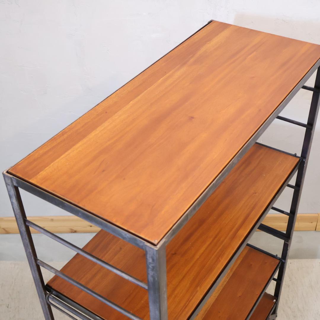 オープンシェルフ