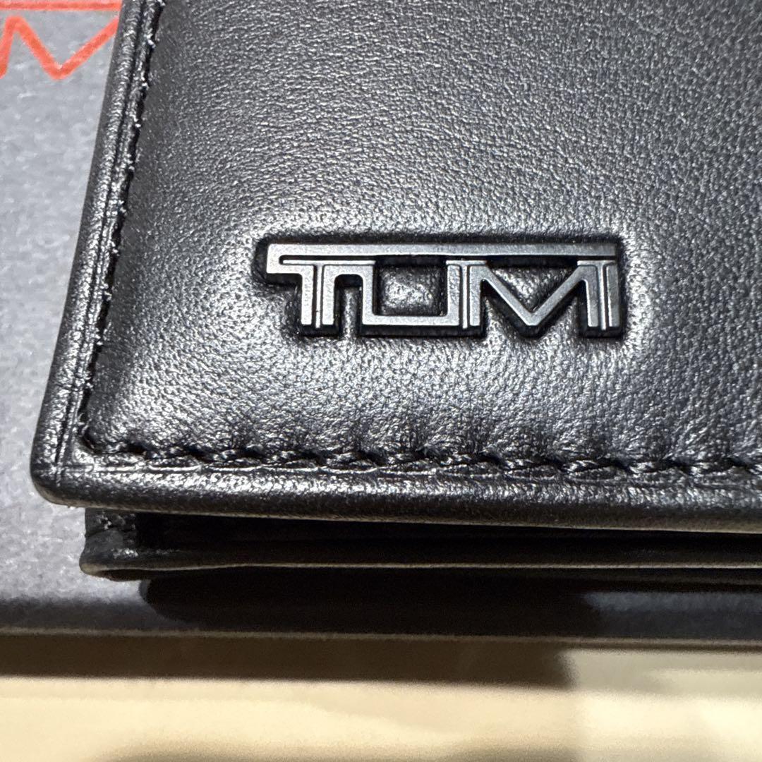 【新品未使用】TUMI 二つ折り財布 本革 ブラック