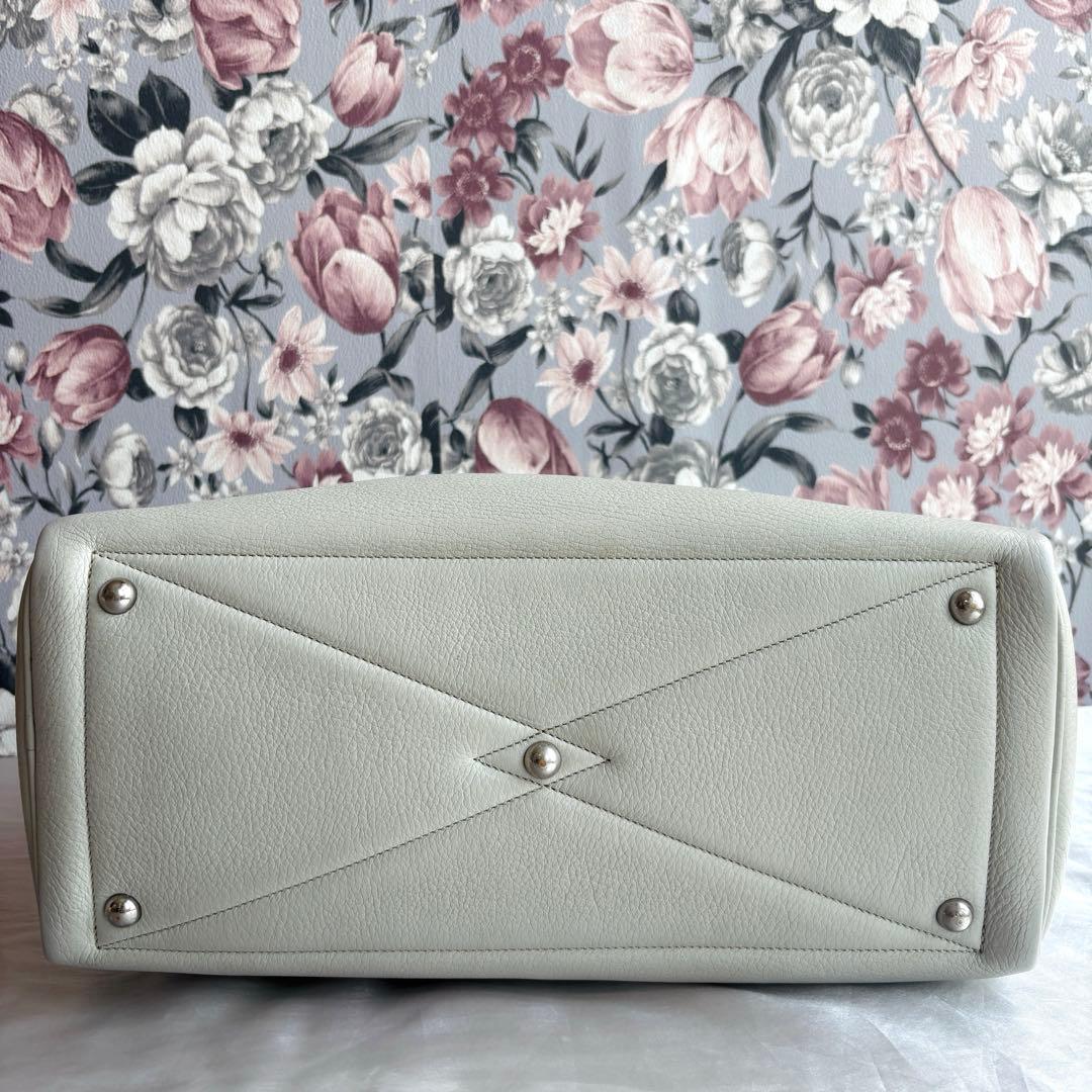 希少レア!! HERMES エルメス ヴィクトリア35 グレー系 SV金具 希少レア!! HERMES エルメス ヴィクトリア35 グレー系 SV金具